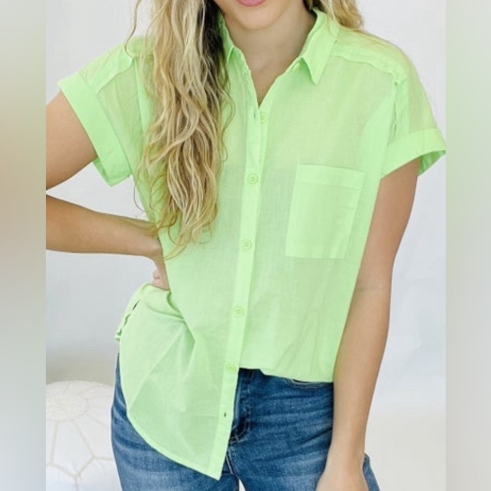 NWT - HYFVE - Lime Green Button Down Collared Shirt - Womans Size Small